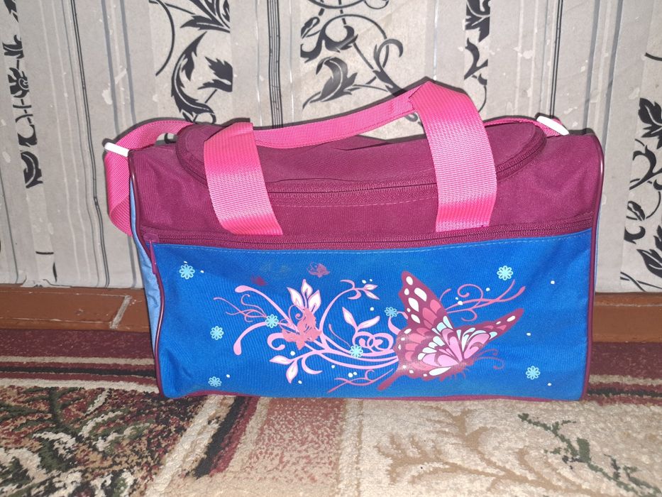 Спортивная сумка для девочек