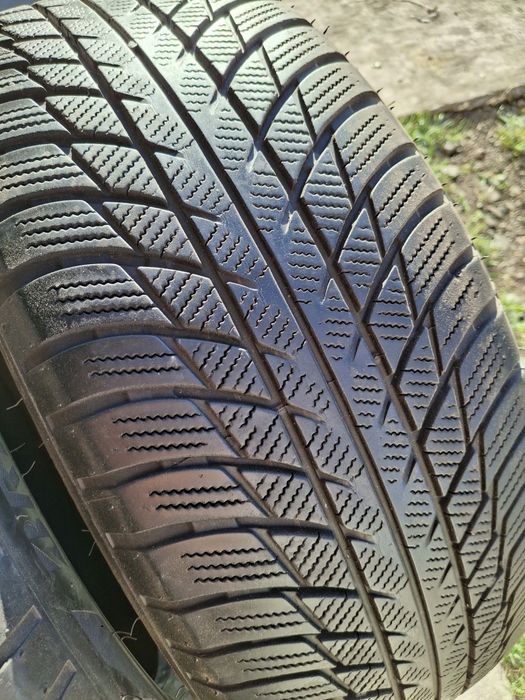 2  Anvelope de iarnă  225 55 r17 Bridgestone