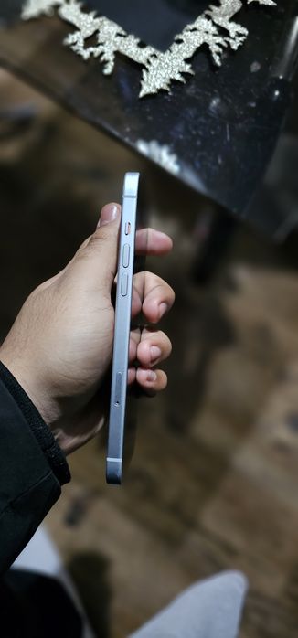 Vand Iphone 15 plus impecabil