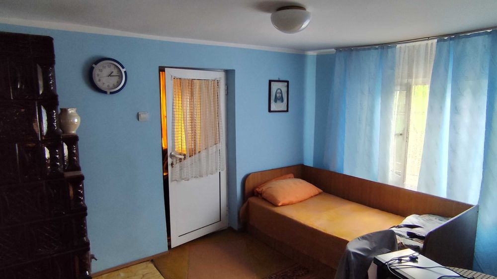 Casa de vânzare 5 camere  plus 3,5 ha pământ .com. Scundu Sat Blejani