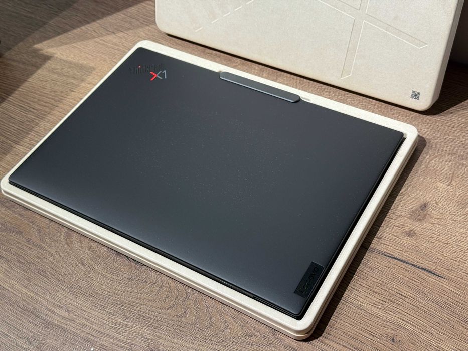 Laptop Lenovo ThinkPad X1 Carbon Gen 13 14" Touch Ultra 7 32GB 1TB SSD