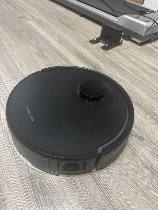 TROUVER E20 PRO робот пылесос чёрный