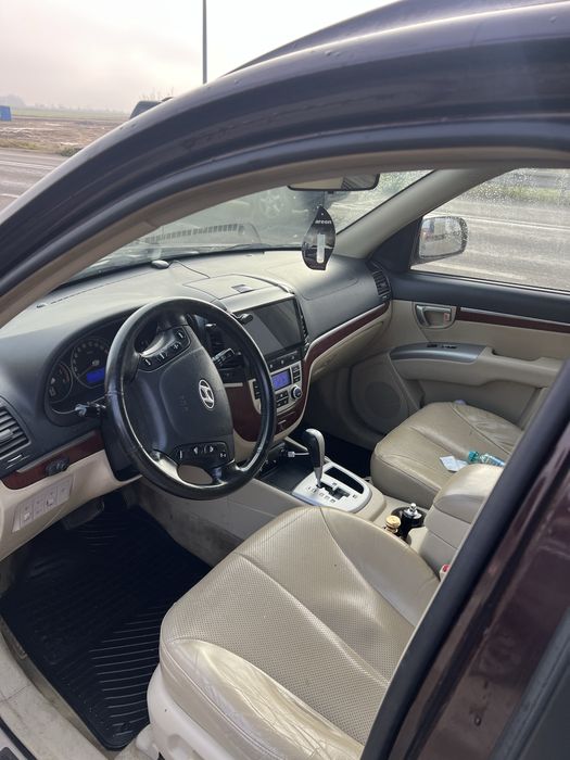 Vand Hyundai Santa Fe ( in conditii foarte bune )