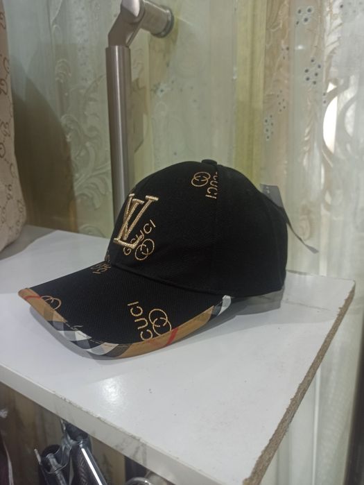 Кепка женская сотилади