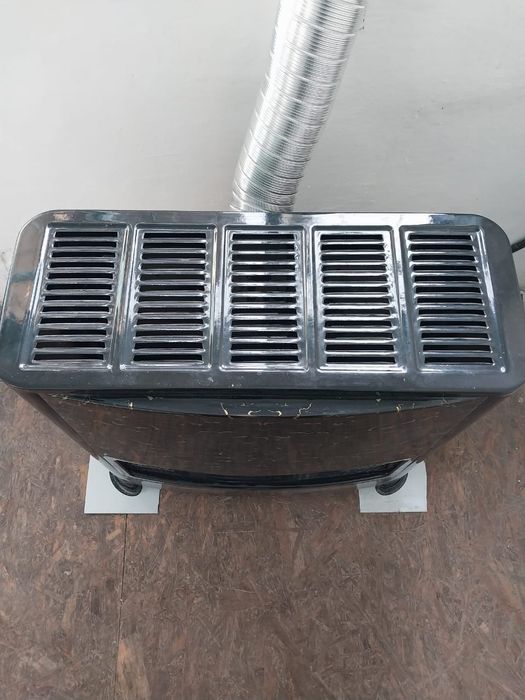 Продам камин почти новый