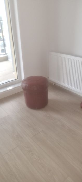 Canapele de piele  cu mobila de sufragerie