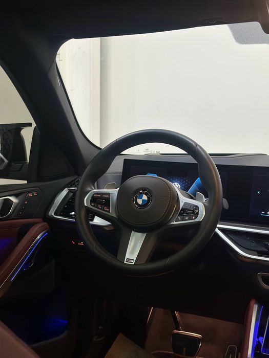 Bugun sotuvimizda Bmw X6 40i