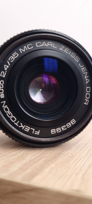 Carl Zeiss Flektogon 35mm f/2.4