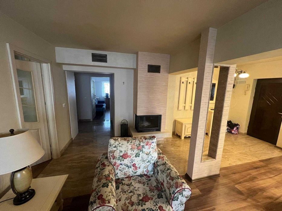 Apartament modern 4 camere de inchiriat