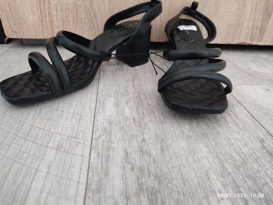 Сандали с дебел Ток 41 номер