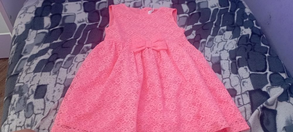 Комплекти ,рокли 86-92 и98- 104