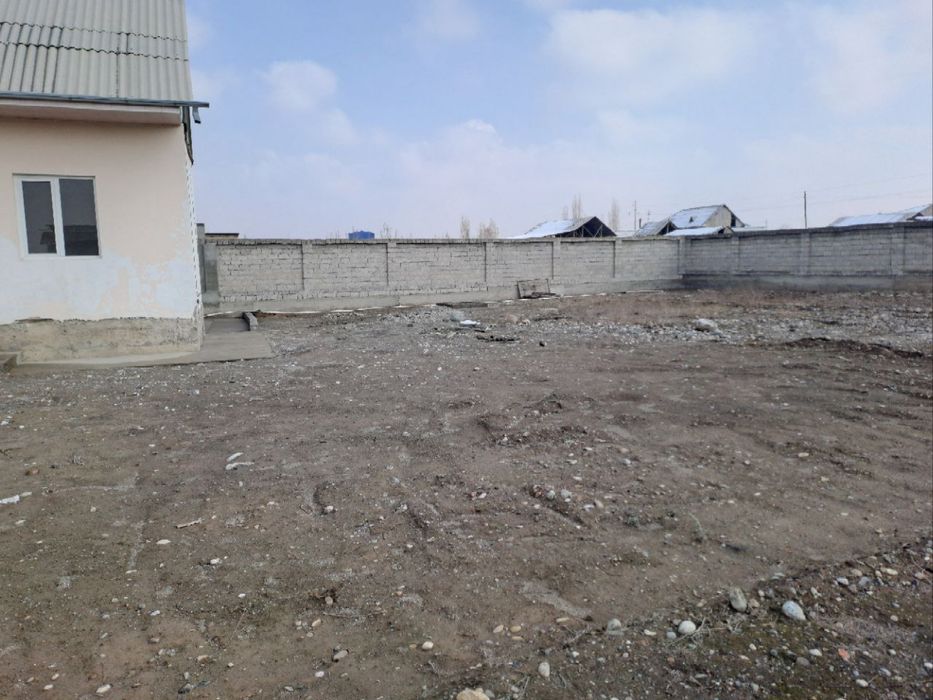 16 Sotixlik Yer sotiladi