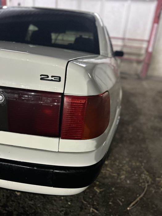 Продам Audi 100 С4