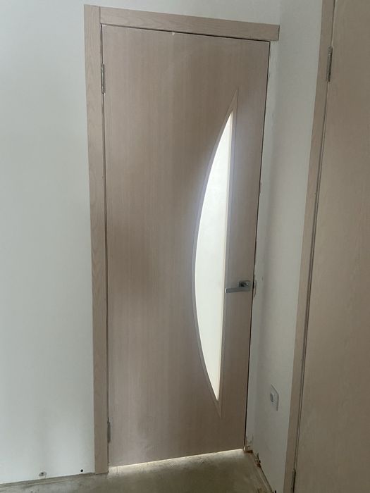 Продам межкомнатные двери