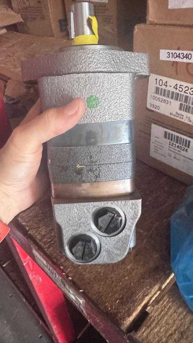 Гидромотор смесителя BRH