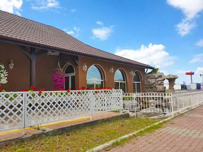 Vand pensiune, abator,hala de productie, PE SUPRAFATA DE 3 HECTARE