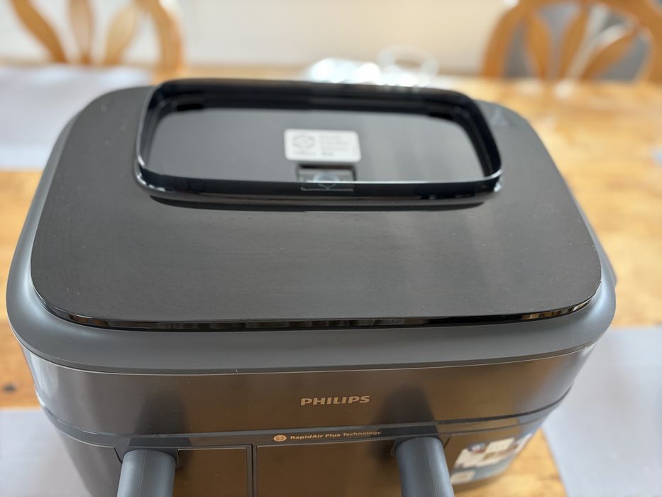 Airfryer Philips seria 5000 folosit de 2 ori!
