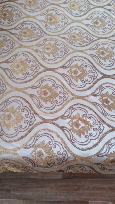 Сатамын продам шторы