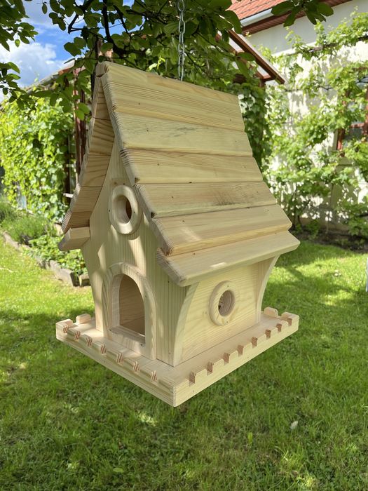 Casuta hranitor pasari