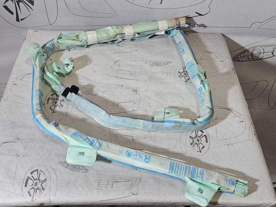 Airbag cortină dreapta Skoda Octavia 3 5E 2013-2019 2015 1.6 TDI Cod OEM: 34105653B, 5E0880742 (5F3)