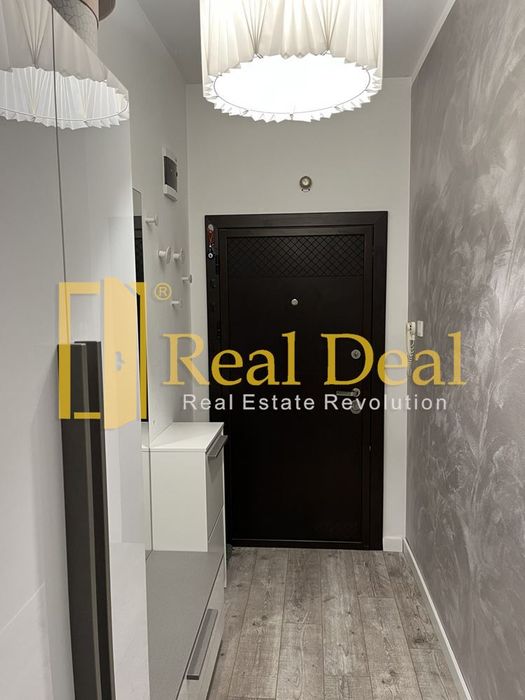 Дава се под наем Тристаен апартамент в София, Център - 85 кв.м за 1250 € - Снимка #11