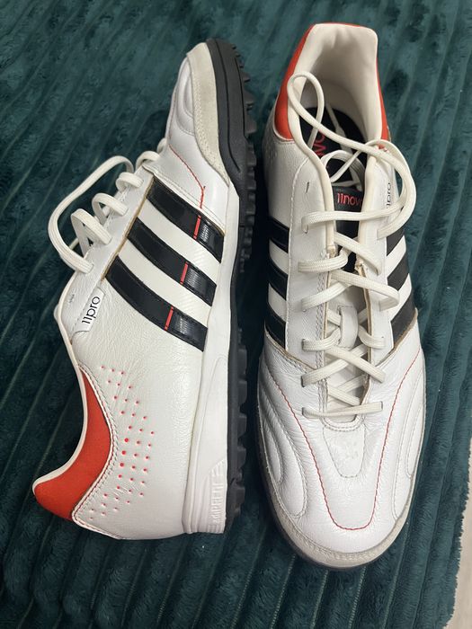 Кроссовки Adidas