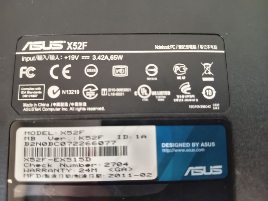 Vând laptop Asus