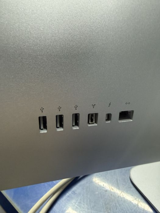 Монитор apple  27 дюмов