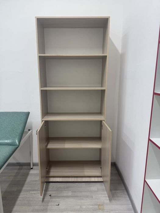 Продам офисный шкаф