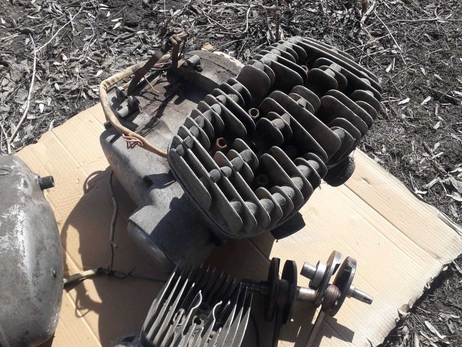 Иж Урал Запчасти двигателя  мотоцикла