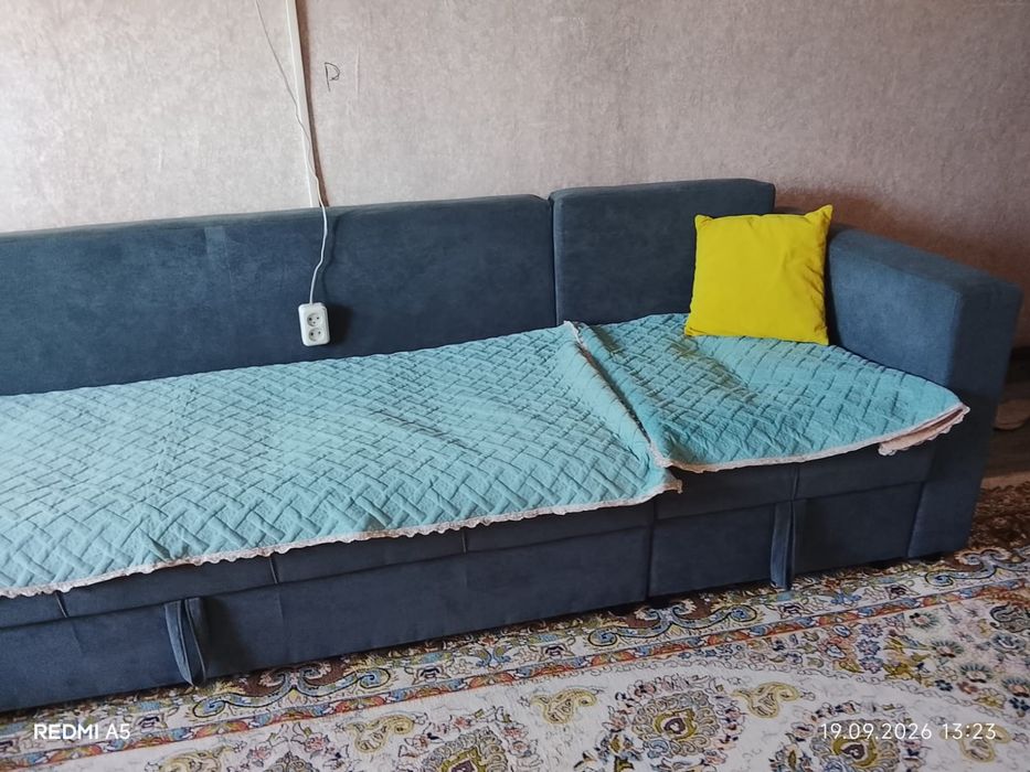 Продам диван в гостиную