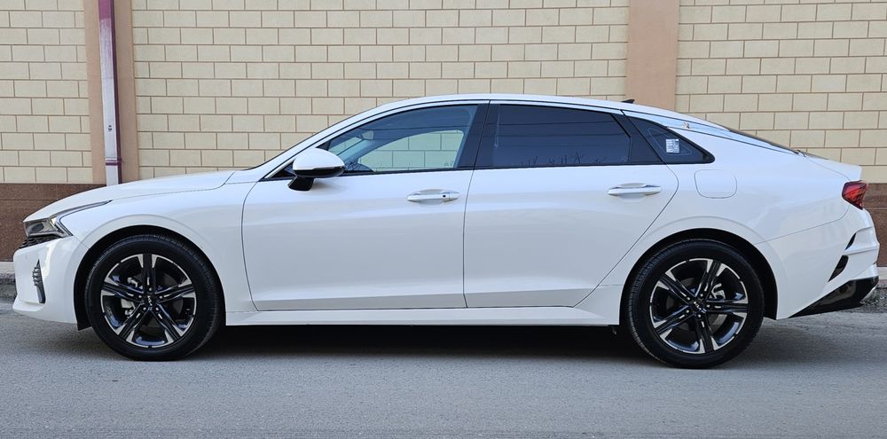 КИЯ - KIA K 5 2023-yil Panorama tomli Koja salon Lyuks