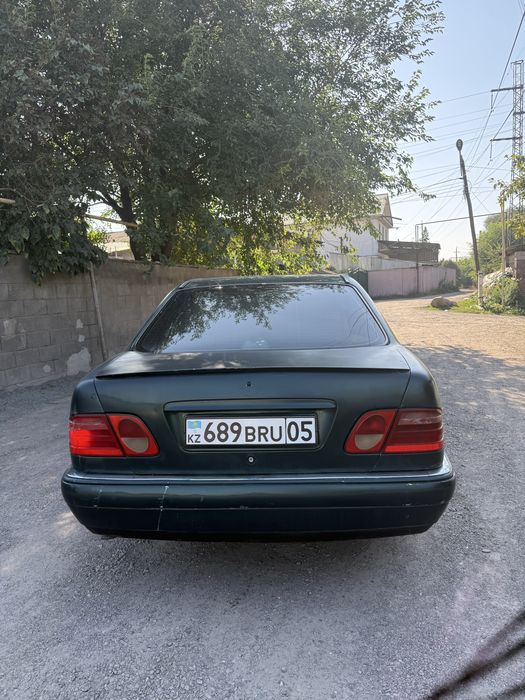 Mercedes W210 E230