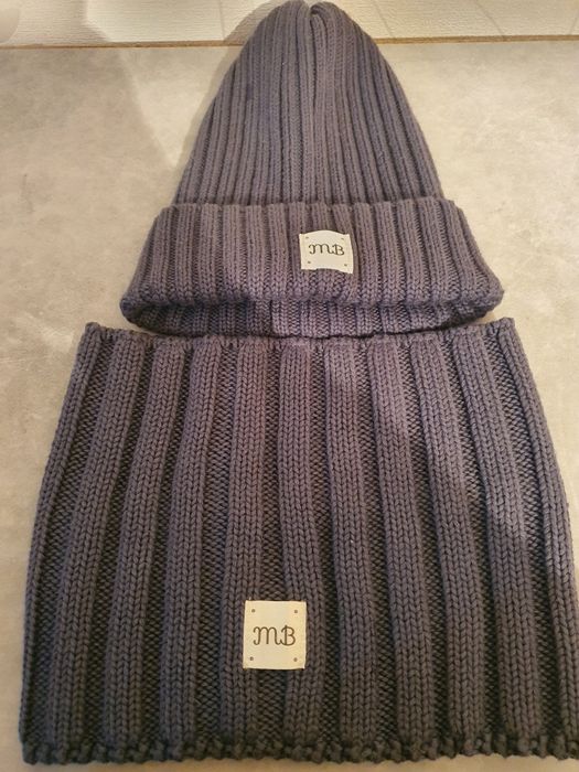 Продам шапочки детские