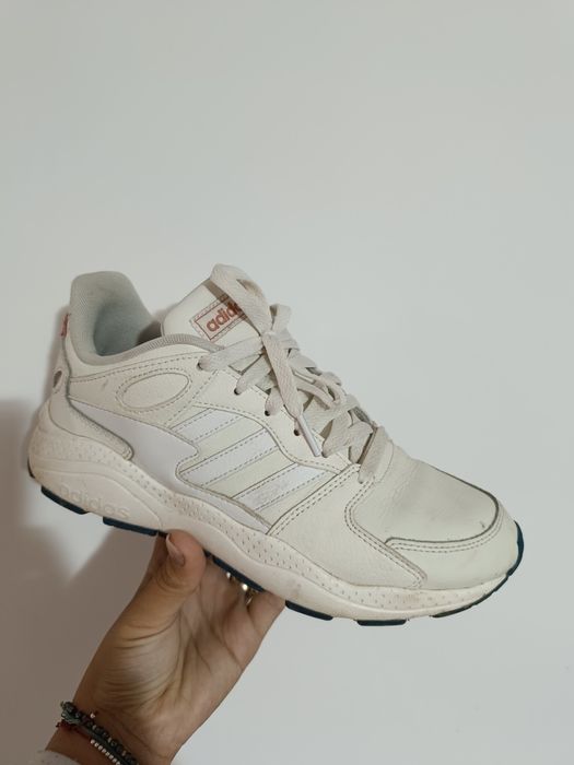 Adidas comfort dama mărime 40, in stare f buna, preț super redus