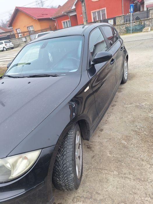 De vanzare bmw seria 1 fab 2010 e5 propietar in acte fiscal la cumpara