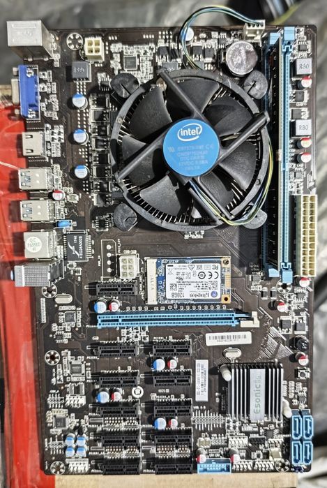 Материнская плата