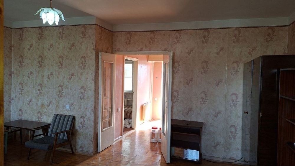 Срочно продам 1 комнатную квартиру Юнусабад