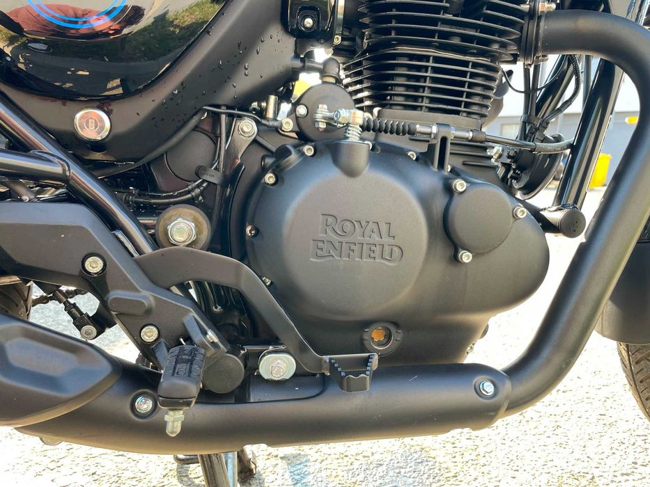 Motocicleta Royal Enfield Hunter 350