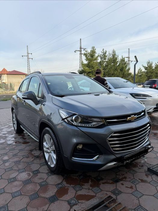 Tracker  avtomat 2019 yil 85.000 km probeg