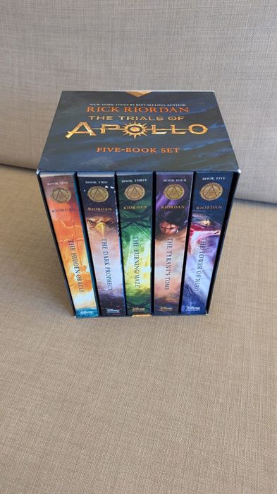 Рик Риърдън, поредица "Изпитанията на Аполон", на англ. език