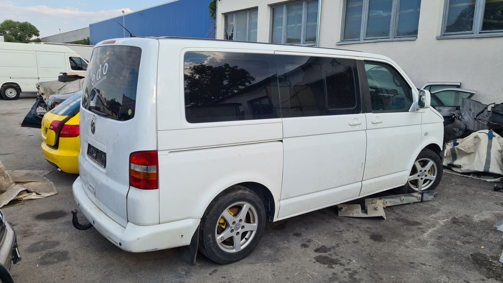 На части Т5 T5 транспортер transporter VW Volkswagen 2.5tdi 9 седалки