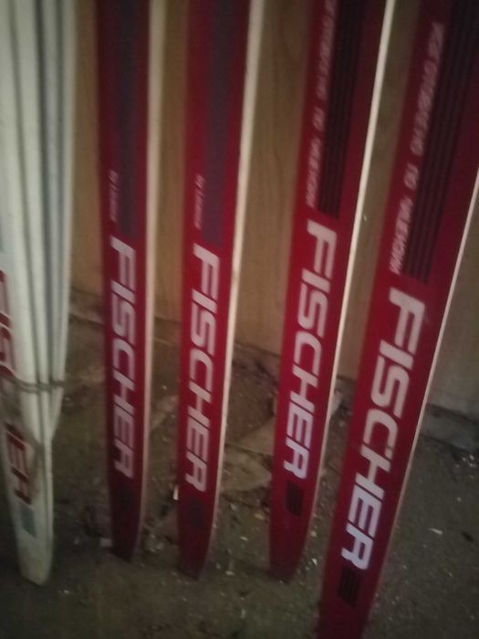 Продам лыжи тиса