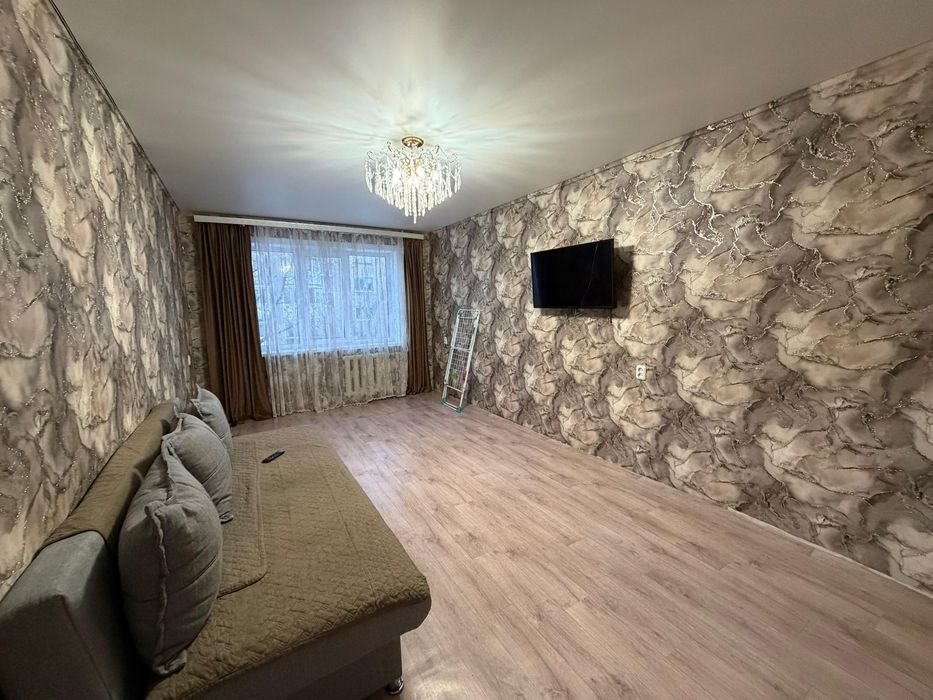 Сдаётся 2ком Брусиловского 61