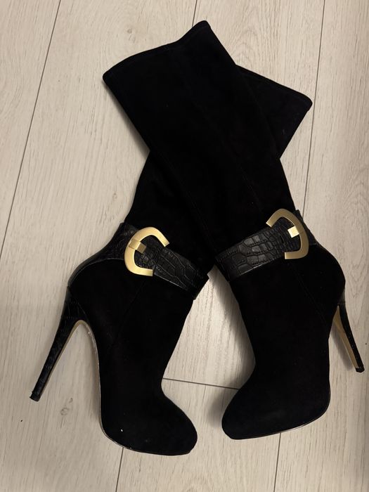 Cizme Guess Stiletto Negre, Piele Întoarsă, Cataramă Aurie