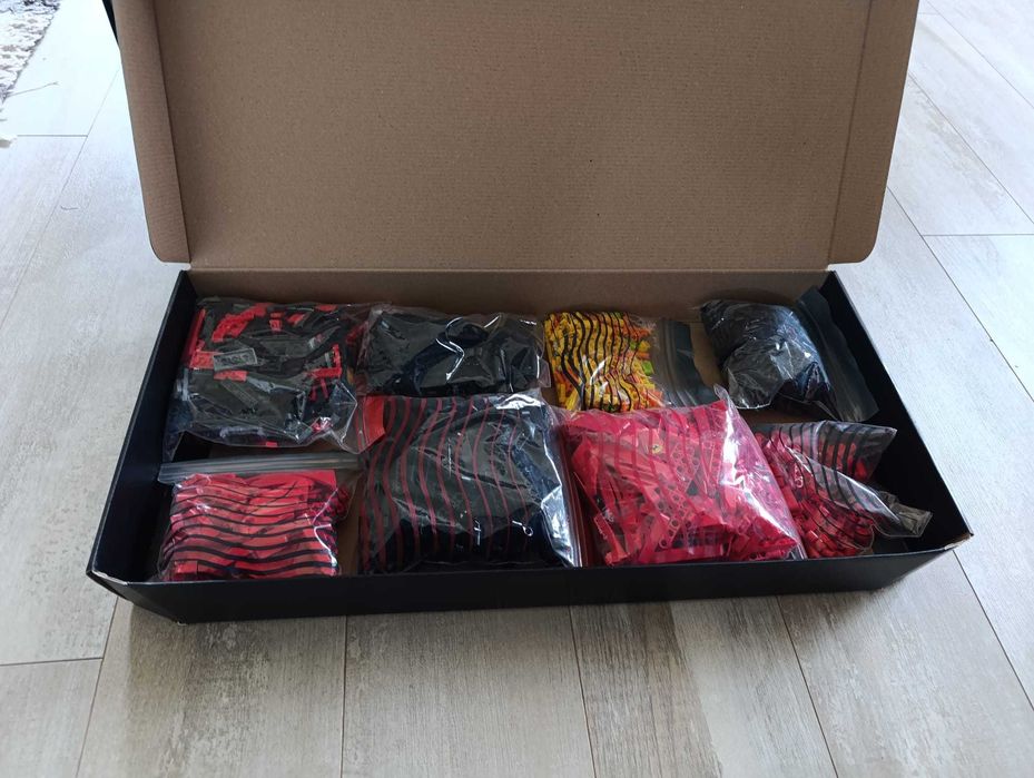 Vand Lego Technic Ferrari Daytona SP3 42143