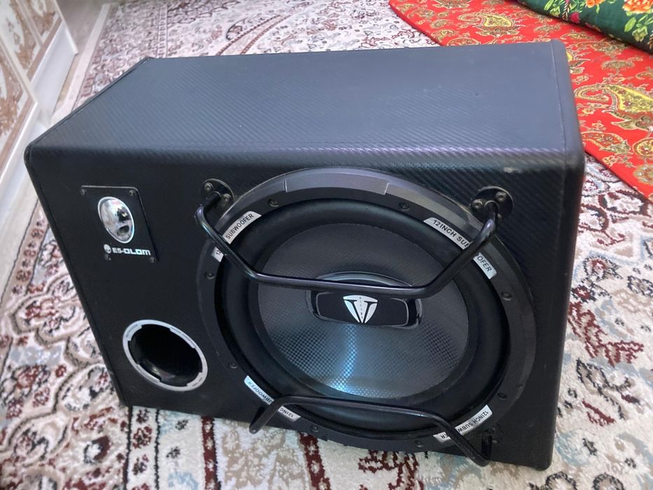 5 элемент 3000v почти нов