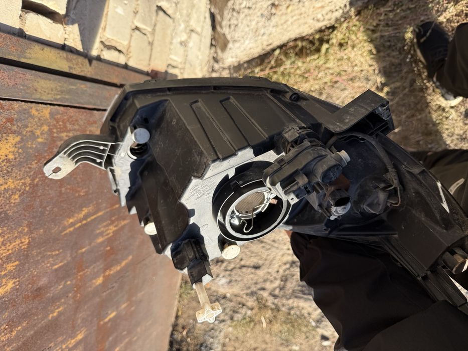 Фара гранта FL левая оригинал