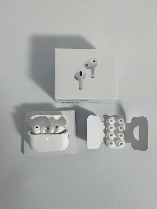 AirPods Pro 3 - Casti Wireless - Bluetooth