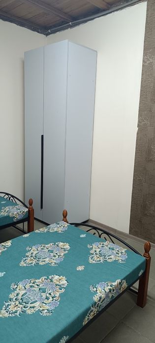 Квартира в частном доме кухня студия .